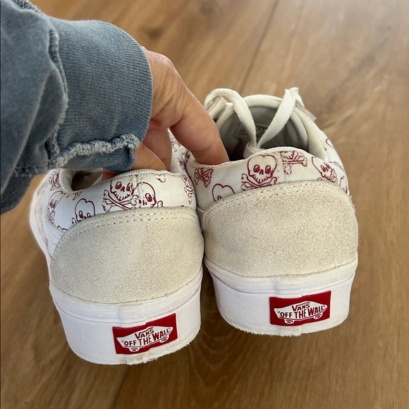 Worn once - VANS Old Skool Skull Sneakers - Picture 6 of 8